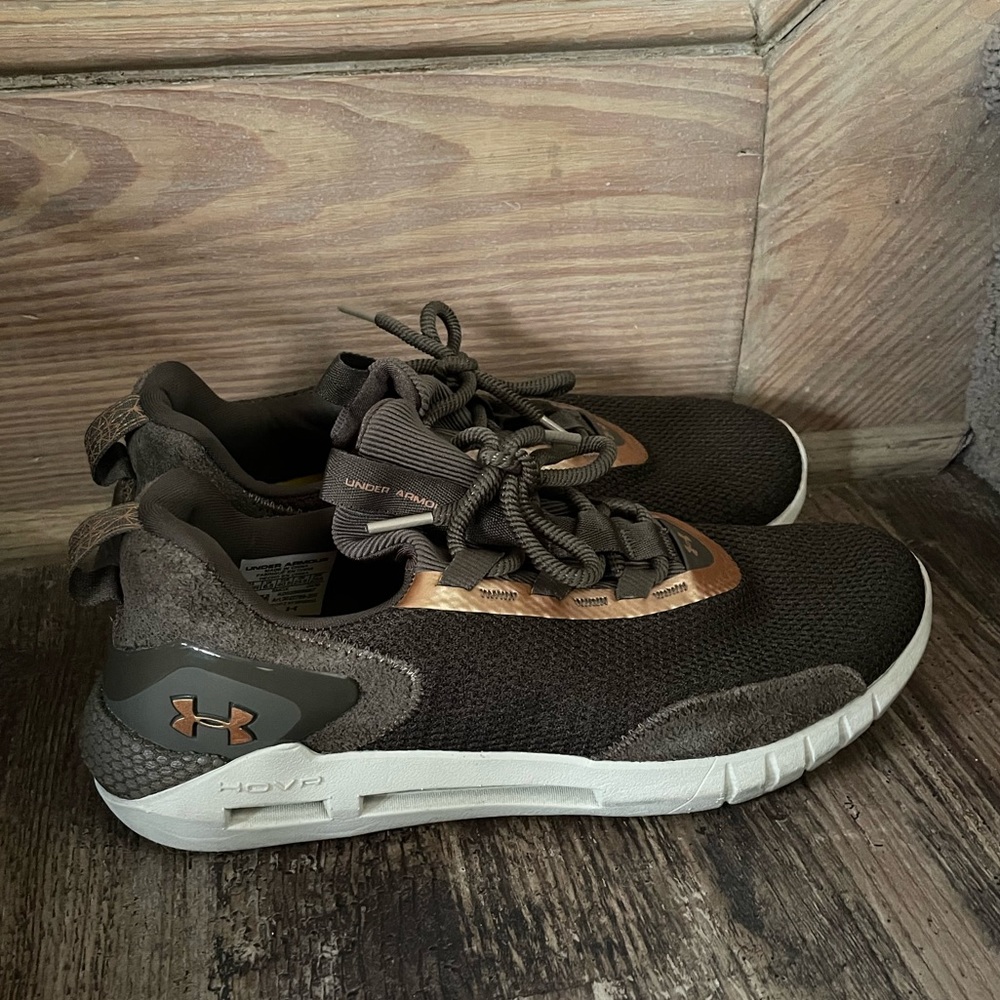 Under Armour Hovr Sneakers Women Size 9